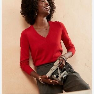 Banana Republic Red V-Neck Long Sleeve Sweater XL